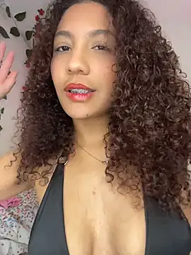 Daphnne Curly online show from June 19, 1:32 am