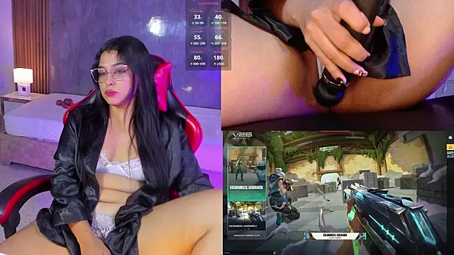 LuciaReid online show from May 12, 4:24 pm