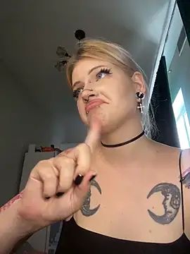DriveThruCiri online show from July 22, 11:00 am