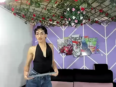 DAHNE HOT  online show from June 28, 12:45 pm