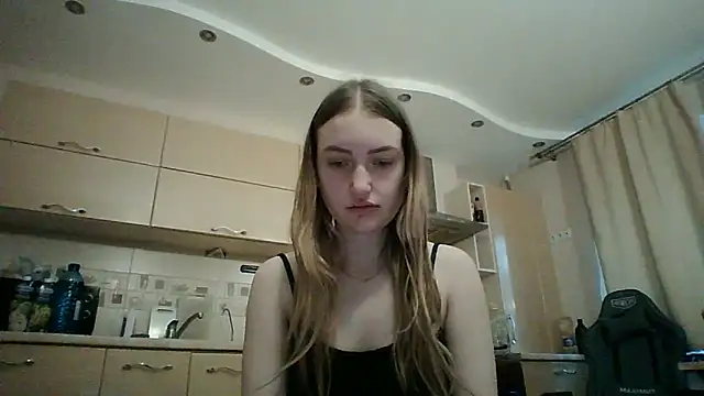 Lisanta online show from May 5, 4:54 pm