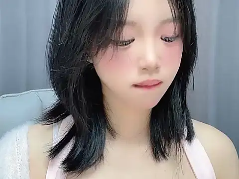 TwinXXyan online show from April 21, 2:51 am