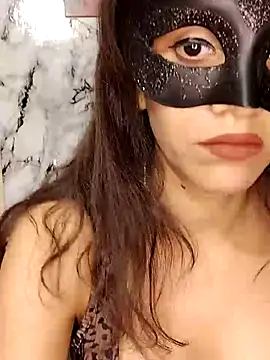 lovelyrosewifey online show from July 12, 3:35 pm