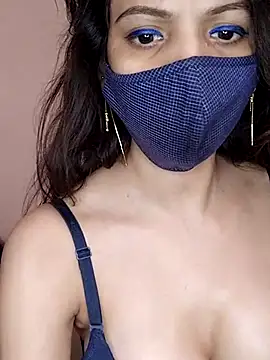 lovelyrosewifey online show from May 13, 5:57 am