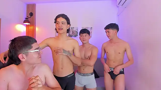 Bigest boysW online show from July 24, 8:27 pm