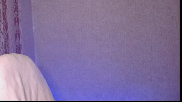 Amelia meeow online show from April 30, 4:50 am
