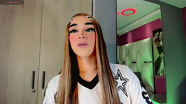 Camila Vasquezz1 online show from July 20, 11:45 am