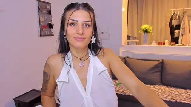 Milfchellle online show from July 11, 9:59 pm