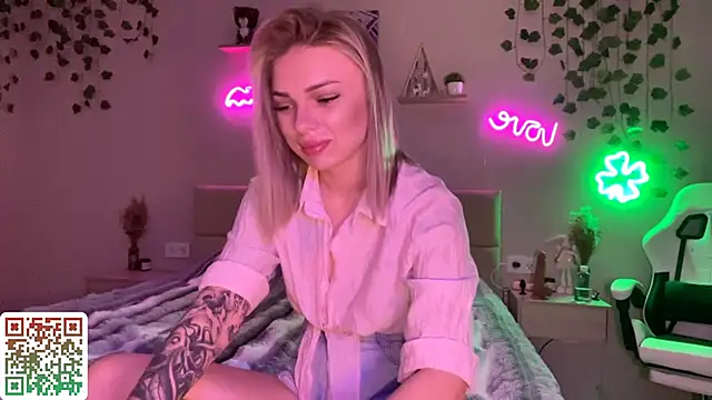CandyRass online show from May 14, 8:09 am