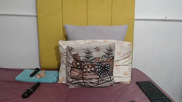 sweet-anne online show from June 2, 6:31 pm