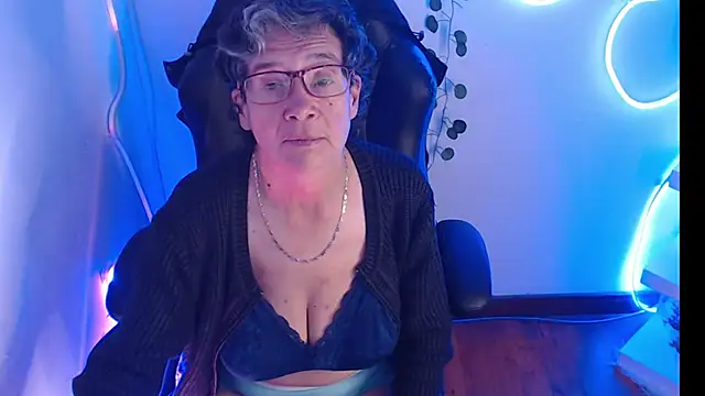 selena ferreira online show from May 6, 11:58 am