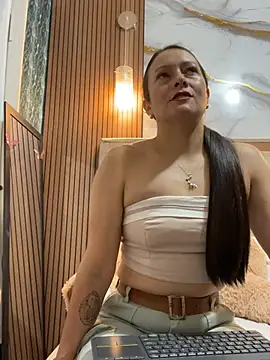 SamiiContreras  online show from July 29, 7:14 pm