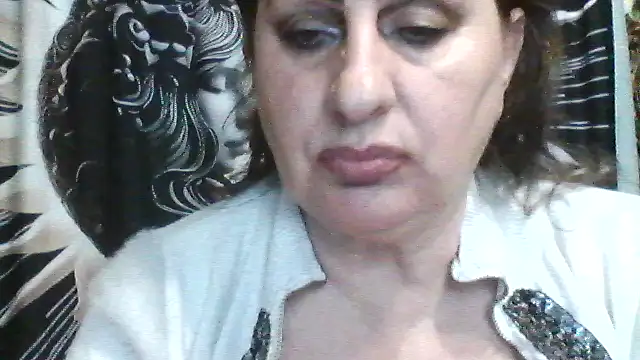 LoaqLovew online show from April 30, 1:49 pm