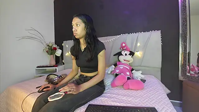 adharaharper online show from June 9, 1:21 pm