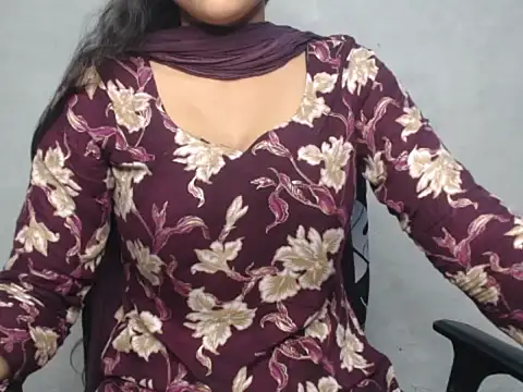 Shalini Gaur online show from July 24, 3:43 pm
