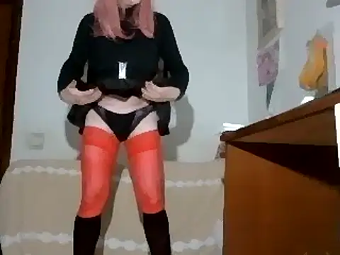 Layla-Trav online show from June 30, 11:26 pm