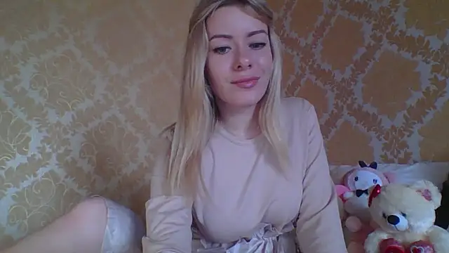 Softy Aura  online show from June 3, 11:55 am