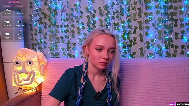  CloudNine  online show from May 25, 2:32 am