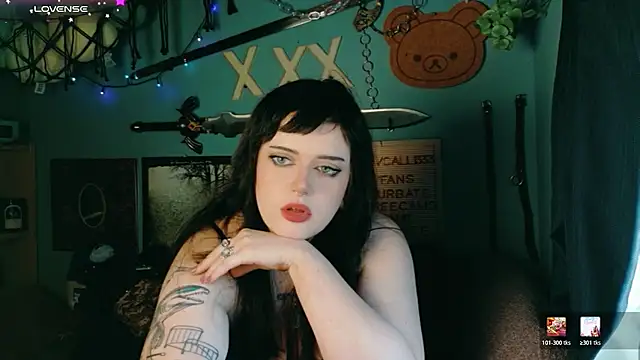 uluvcalli333 online show from July 29, 7:36 pm