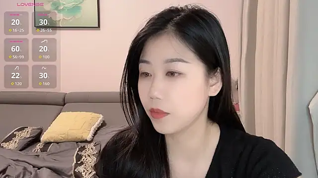 F-Yuwei online show from May 26, 3:22 pm