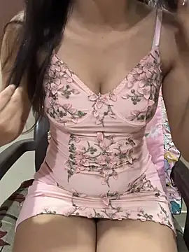 rituhotty00 online show from July 11, 10:10 pm