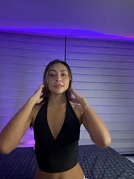 Bella dannbond online show from July 16, 12:37 am