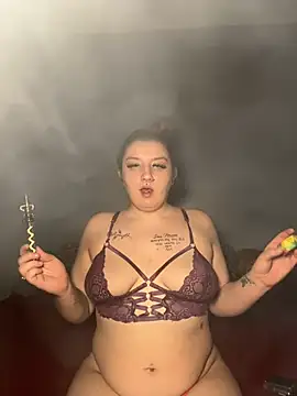 kay liegh2104 online show from May 12, 4:54 am