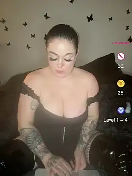 tacyeannxo online show from July 27, 9:39 am