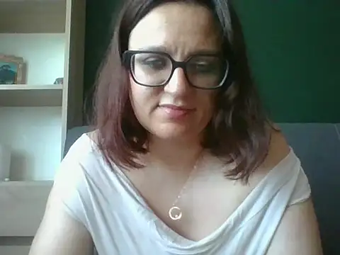 sensual paris online show from June 8, 5:30 am