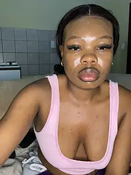 Bubble Lips Hun online show from August 5, 9:43 pm