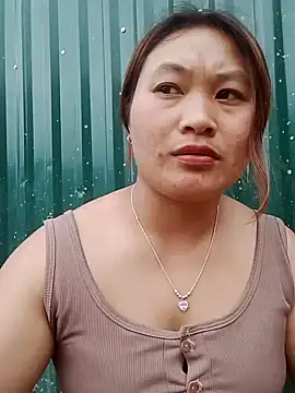 Lusy bae online show from April 29, 9:23 am