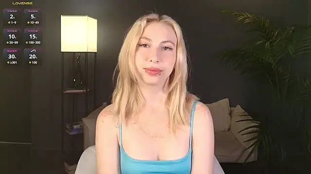 MilkChoc0late online show from July 23, 2:42 am