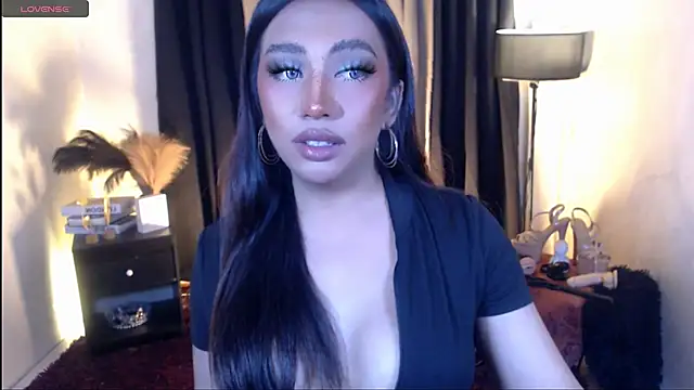 LoveMarie69xoxo online show from May 31, 6:20 pm