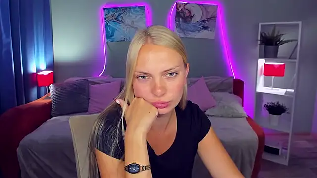 NancyGlamour online show from August 7, 1:07 pm