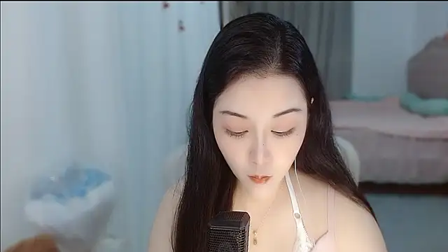 Amy-cnbaby online show from August 3, 2:15 am