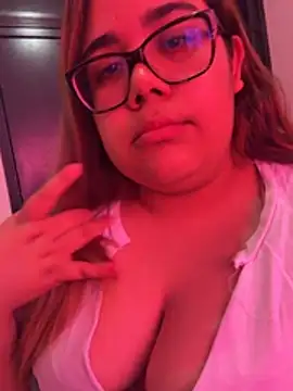 NyraMoon online show from April 30, 6:35 pm