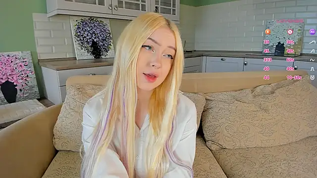 Chanelbayerr online show from June 19, 9:24 am