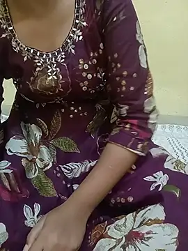 Seema yadav01 online show from May 22, 8:45 am
