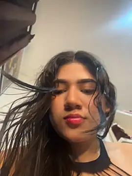 jessiecraffx online show from July 28, 10:13 am