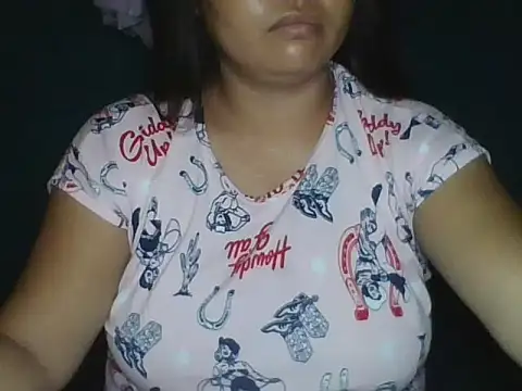 MommyKaye30 online show from June 24, 7:24 pm
