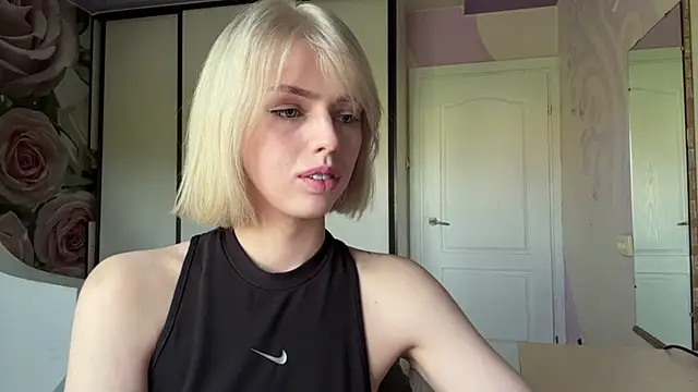 ScarlettRosy online show from June 7, 4:58 pm