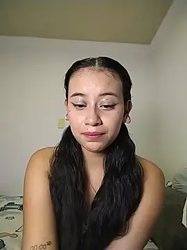 L0lita Emi12 online show from June 10, 4:22 am