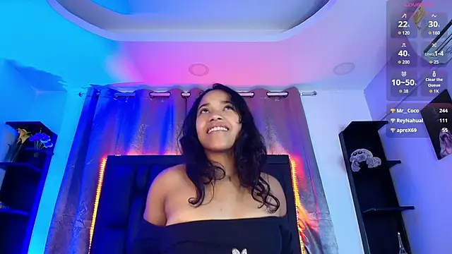 BrianaRuiiz  online show from May 30, 2:37 pm