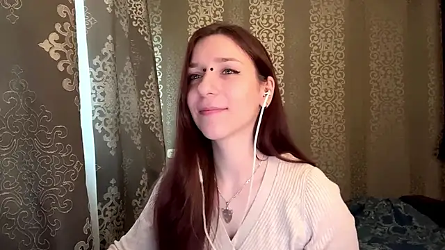 AlyshaCinar online show from May 8, 7:44 am