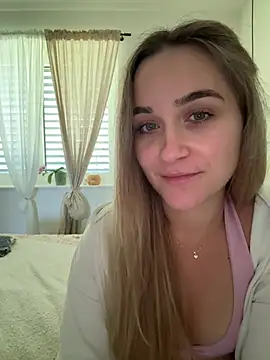LillyStarr online show from July 28, 12:48 pm