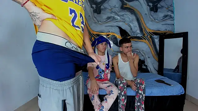 wild boys zs online show from July 26, 5:26 am