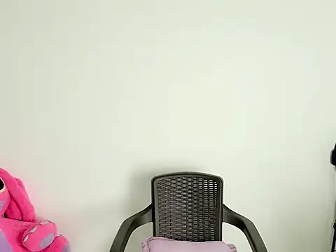 Sexy Dolls18 online show from May 8, 1:31 am