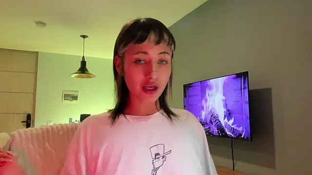 vandalovee  online show from May 9, 2:46 am