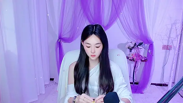 Tili Lucky online show from June 22, 1:10 am