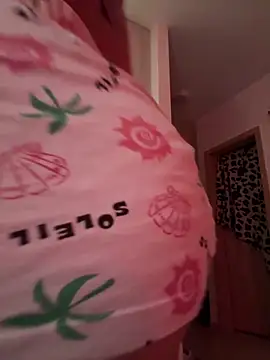 lilixcake online show from June 21, 8:24 pm